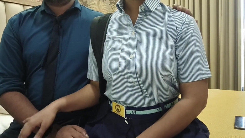 Mumbai Ashu: Video di sesso ragazza indiana del college