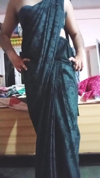 Indian Gay Crossdresser Gaurisissy Looking Hot in Black Saree