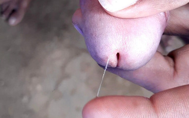 Che: Hintli adam açık havada mastürbasyon yapıyor