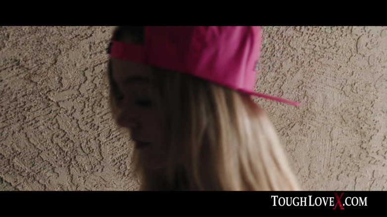 ToughLoveX: TOUGHLOVEX - Lot șopârlă Nikole Nash se întâlnește cu Karl Toughlove