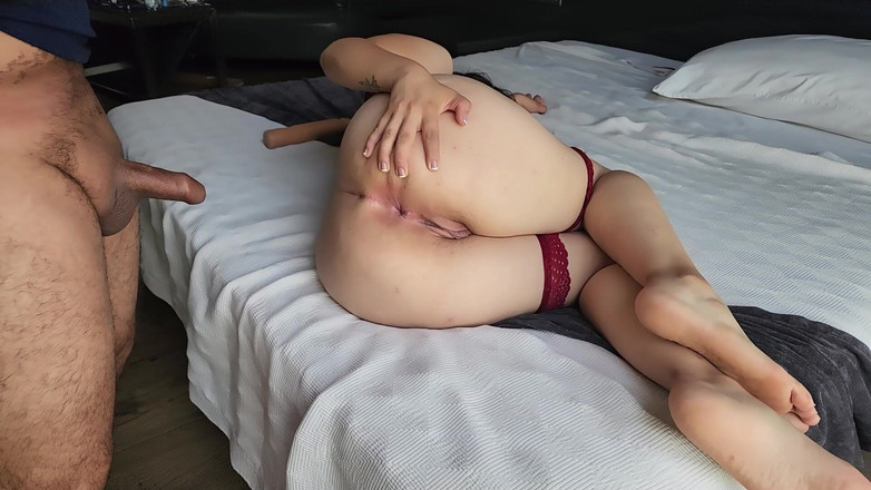 Pleyade07: Vaše plivat na mou kůži je jako svatá značka.