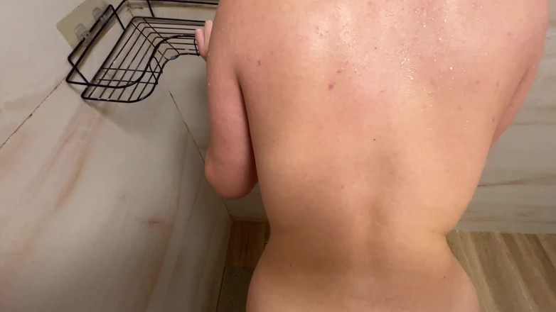 Couple Of Pleasure: Sesso duro in doccia