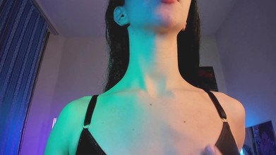 Skinny_lady69: Fetiche cuello y labios