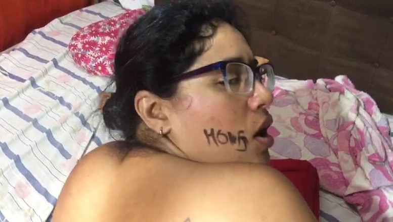 Britanly-Brow: Üvey erkek kardeş ilk kez üvey kız kardeşinin götünü deliyor