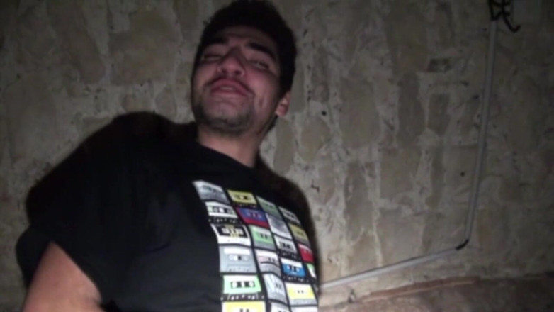 Gaybareback: Hetero scally chlapec šuká ve sklepě