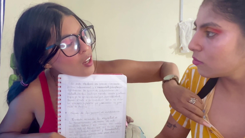 Lady: Un vecchio pervertito verde scopa le due studentesse lesbiche.