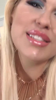 Pornstarplatinum Cougar Rubs Her Pussy And Asshole