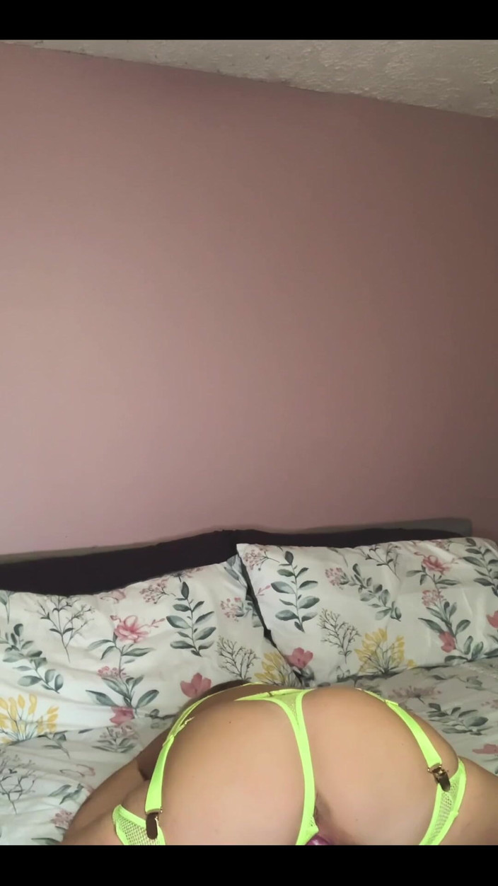 Goddess hot lips: Solo Ride for Free