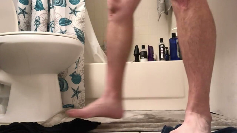 Sam B5: Dildo in My Ass!