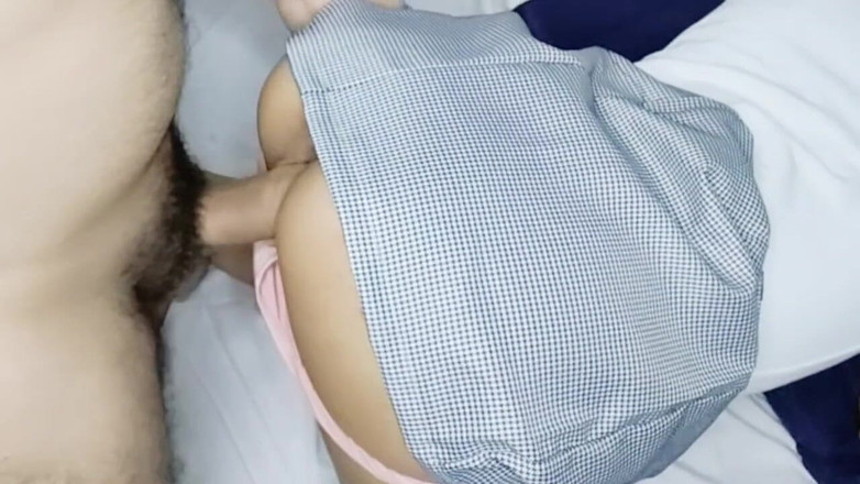 MynameisJuly: Gadis kampus kepergok sama gurunya untuk kelas