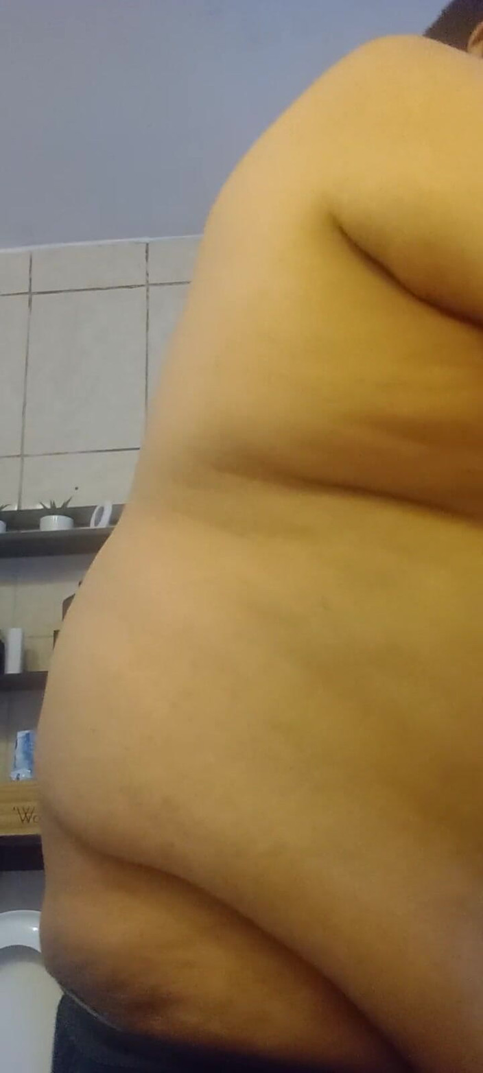 Chubbytits16: Siapa yang menginginkan toket ini?
