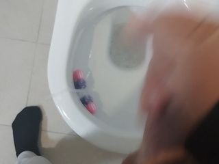 Bayer: Toilet Solo Masturbation