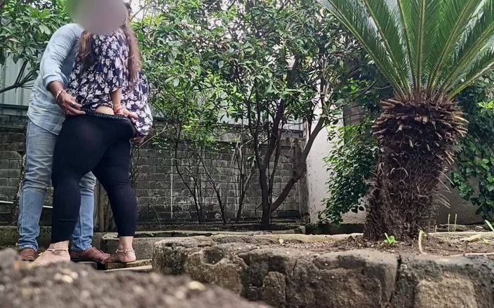 Telugu-fuckers: देसी सौतेली बहन की आउटडोर जुगल चुदाई सौतेले भाई के साथ बड़े स्तनों की मालिश