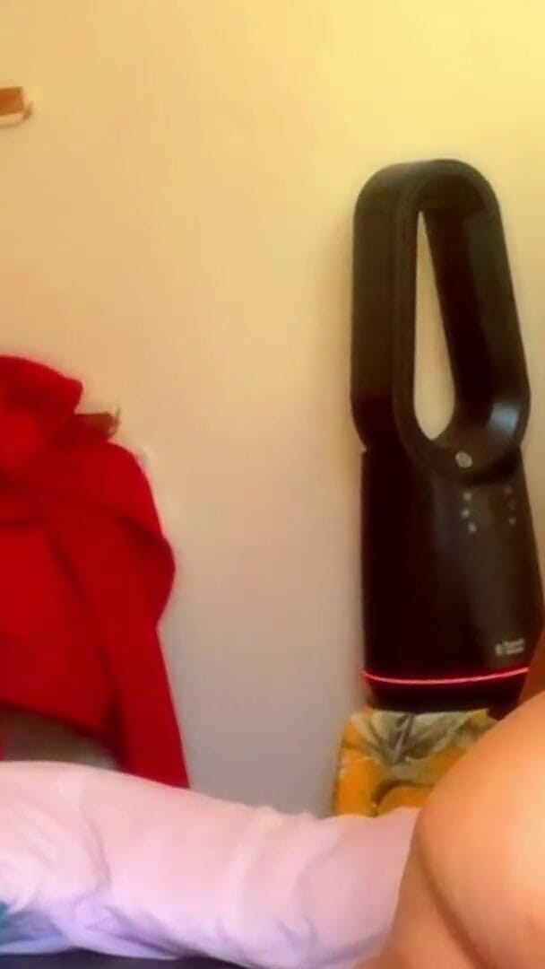 Daddykane: Dikke rondborstige hete vrouw op zijn hondjes gecreampied - mevrouw Zina...