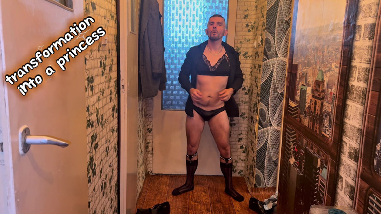 Werther1: Sissy gentleman leker med sin manliga fitta medan han bär...