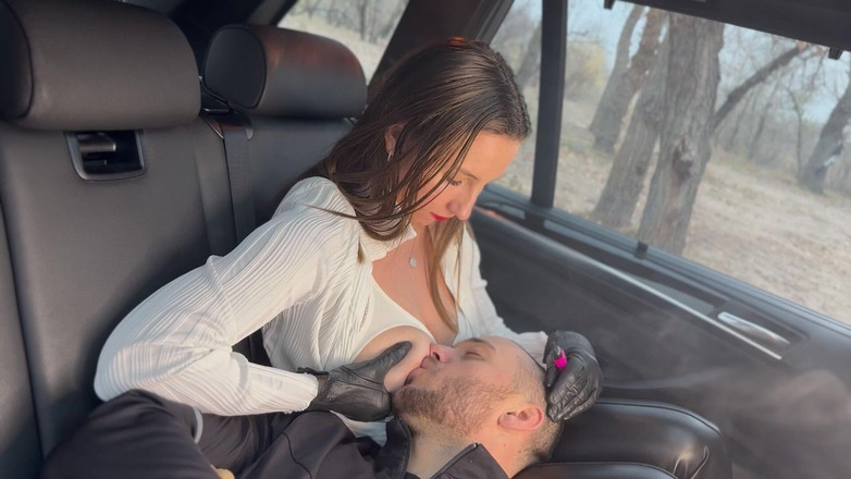 Hottie goddess: Лактація збочена в команді мами машини