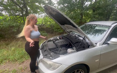 Maja Meer: ¡Descomposición del coche! ¡Ayuda y follame!