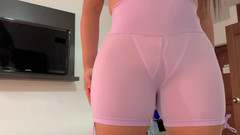 SENSESEX: Moje sexy macecha mi ukazuje své průhledné legíny a říká mi, že...