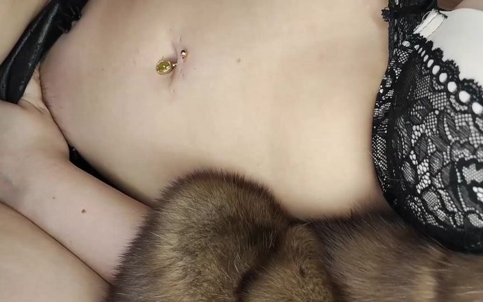 Princess18_: Fetișuri cu blană și burtă