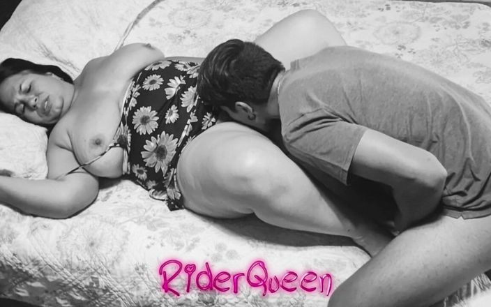 Riderqueen: Niewierna żona zostaje zerżnięta przez młodego sąsiada w pokoju ... Pokaz slajdów...