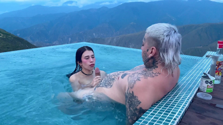 Katty Blake: Tinder Date Končí Venkovním Sexem S Kaňonem Chicamocha V Pozadí