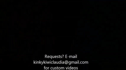 Claudia Kink: Natural sneezes and nose blowing