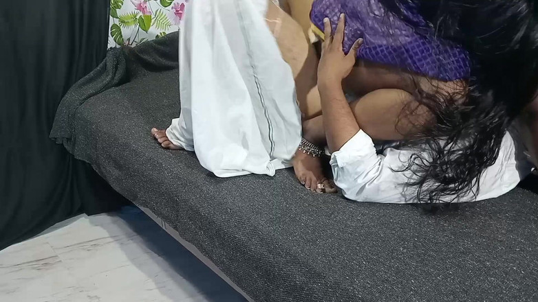 Veni: Meu dono da casa quer alugar ele de quatro fode...