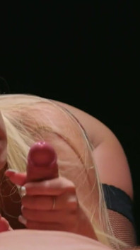 Lena Nitro cu muie în studioul Sextermedia
