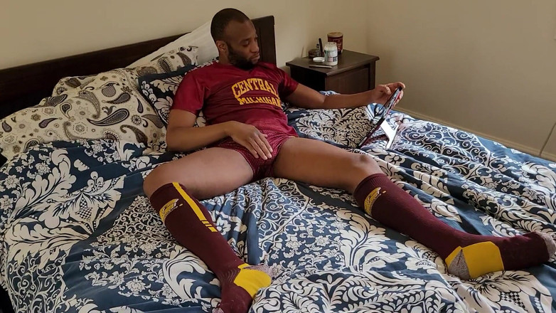 Kennie Jai: Kenniejai se branle dans cmu gear