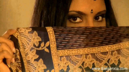 Eleganxia: Sexy indiana mostra il suo corpo indiano perfetto