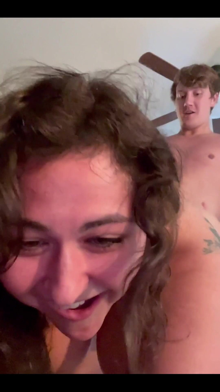 Josie Jaxxon: Il marito cornuto è al lavoro