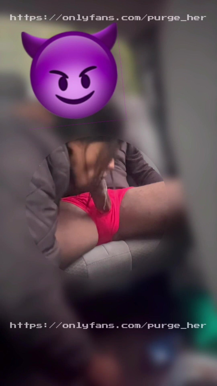 Purge_her: Ella Chupa Mi Polla Por Su Placer