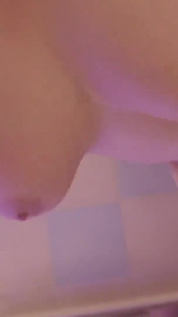 当我的妻子怀孕时，去了一家肥皂店。出来的人妻是我老婆的朋友。part.2