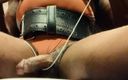 Black mature kinky muscle: Fetiș după sală de sport singlet wrestling spermă la toaletă
