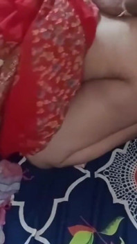 Sexy indická desi vesnice Bhabhi se po dlouhé době setkala s Deverem a tvrdě šuká na čistém hindské audio