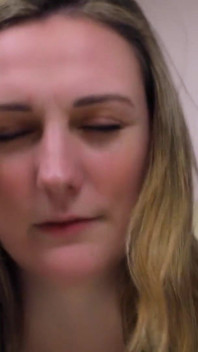Manželka Tě pegs, protože jsi zlý při lízání kundičky - Clara Dee POV