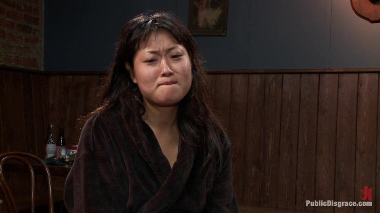 Public Disgrace by Kink: Entzückendes asiatisches model beschämt