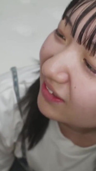그녀는 소프트 포토 촬영에만 동의했지만, 그날은 뜻밖의 반전을 겪었습니다.