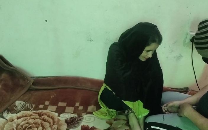 NAASRIN KHAN: Menina muçulmana desi