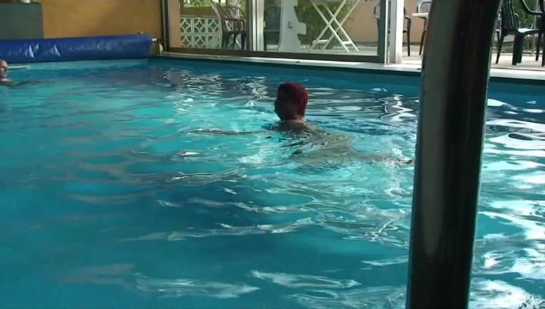Anna Devot: Annadevot - Masturbating at the pool