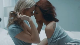 Video lesbian hot Kayden kross lagi asik jilat memek evelin stone