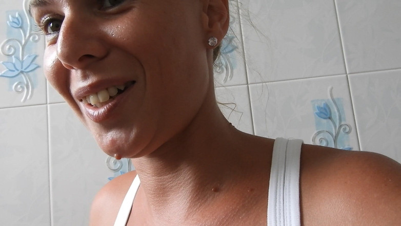 MissAnja_FH: Toilettes publiques, pipi debout