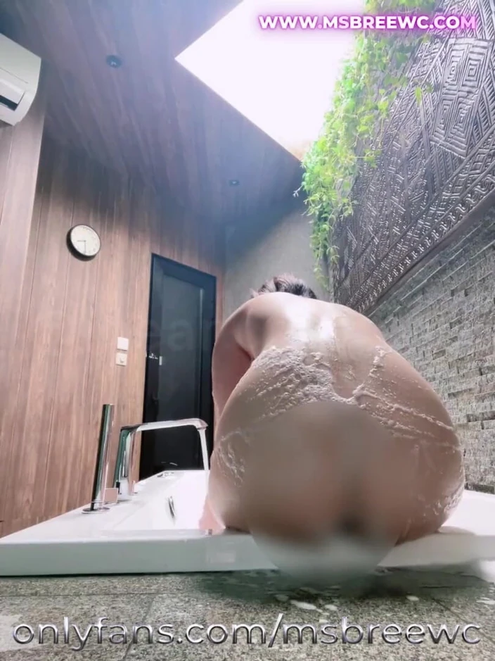 Msbreewc: Takes a Bubble Bath Part 2