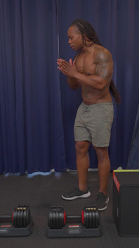 Antrenorul de fitness BBC este sedus de un client negru excitat la sală