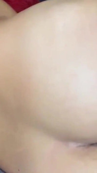 Model Latin tiba untuk blowjob eksklusifnya