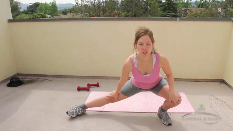ATK Fans (Hairy): Anna works out, outside in the sunshine, sticking her hairy...