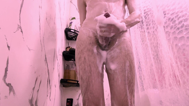 Sun Dalrei: Adakah anda mahu mandi dengan saya?