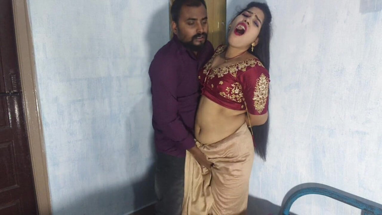 Sona bhabhi: navvivaahit bhaartiy pati aur patni ka romans