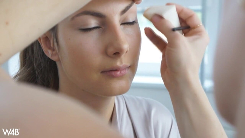 Watch4beauty: Casting Connie Carter