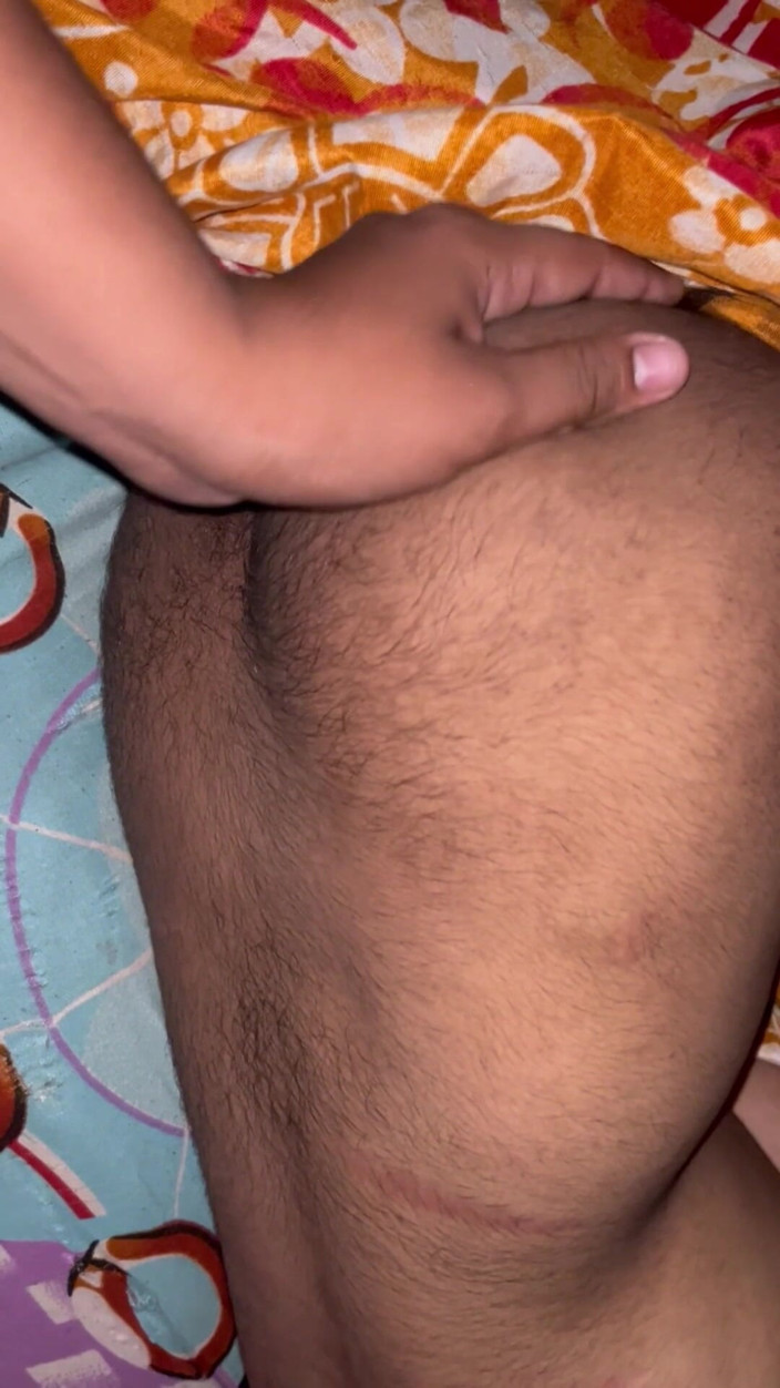 Twinkseeker: 18 Year Old Slim Indian Twink Looks Delicious